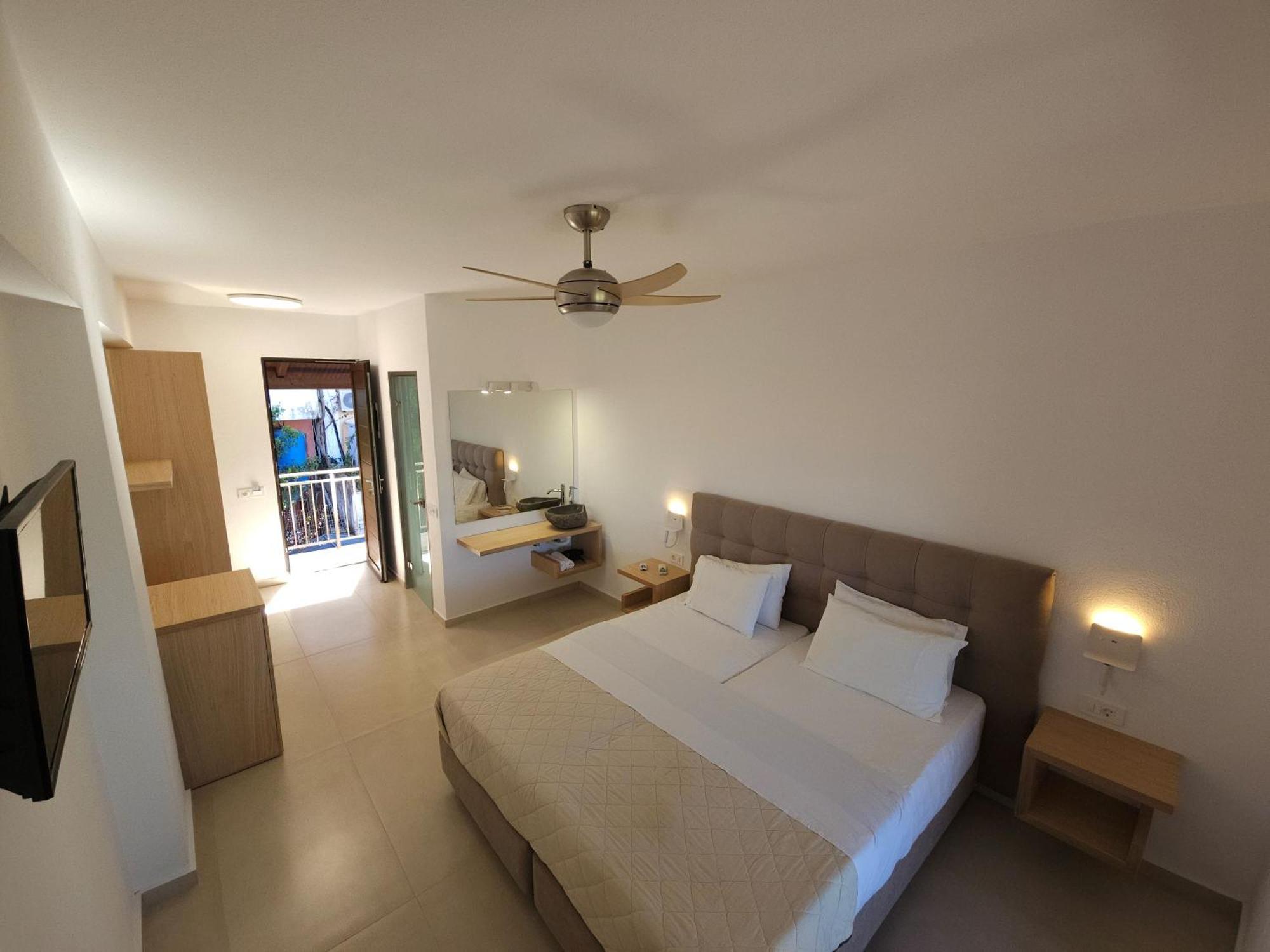 Boomerang Sea View And Appartement Plános